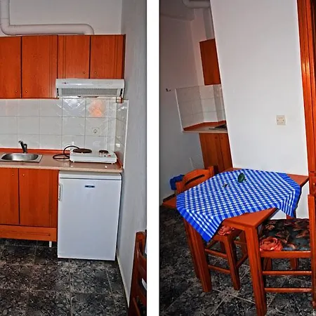 Peristerianos Апарт-отель