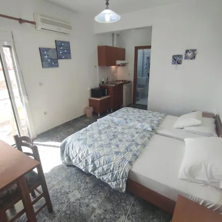 Peristerianos 3*