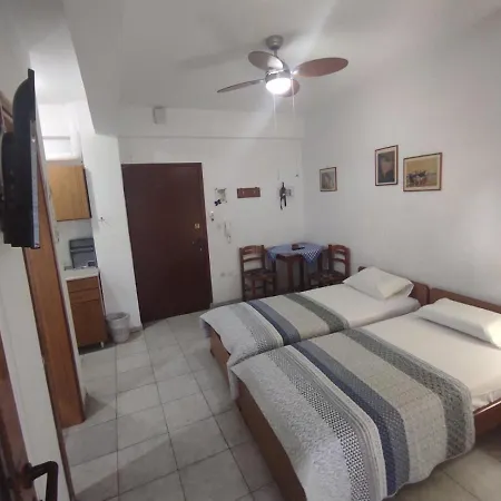 Peristerianos 3*