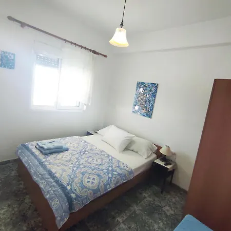 Hotel de apartamente Peristerianos Nea Skioni