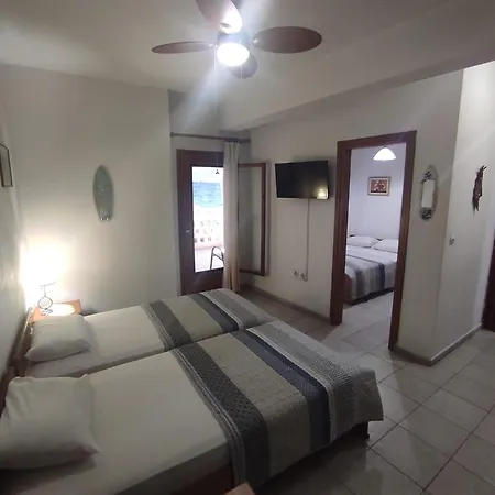 Hotel de apartamente Peristerianos Nea Skioni
