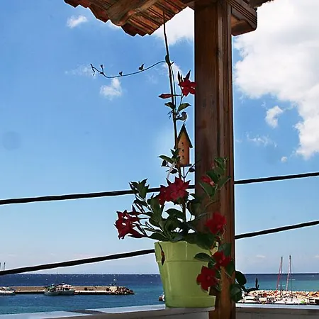 Peristerianos Hotel de apartamente Nea Skioni