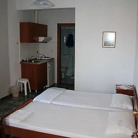 Peristerianos 3*