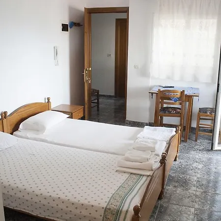 Peristerianos 3*