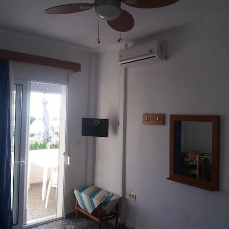 Peristerianos 3*